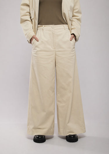 Essential Wide Pant